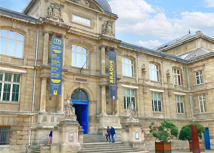 Au Calme Renove Pres Gare Et Centre 公寓